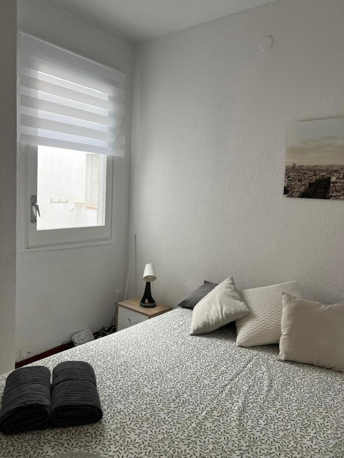 Privada En Piso Compartido Lepanto Hostel