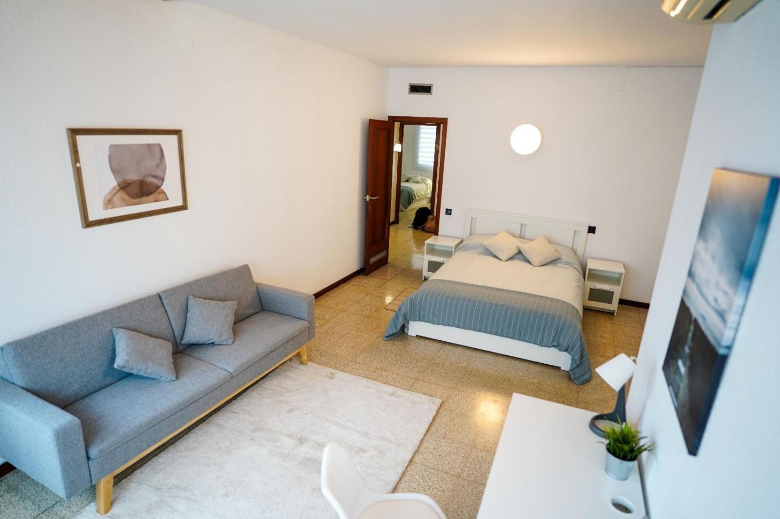 Hostel Privada En Piso Compartido Lepanto