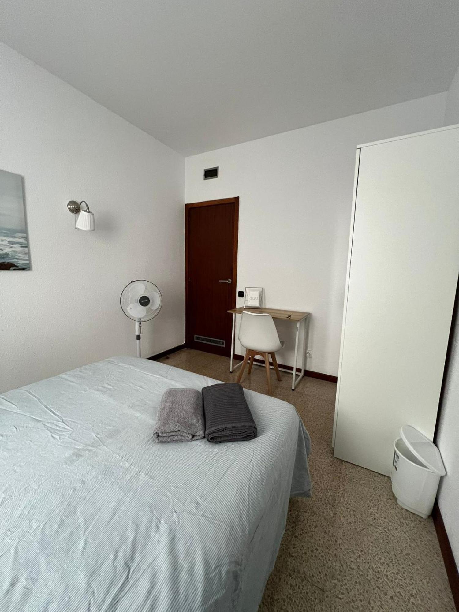 Privada En Piso Compartido Lepanto Vandrerhjem *